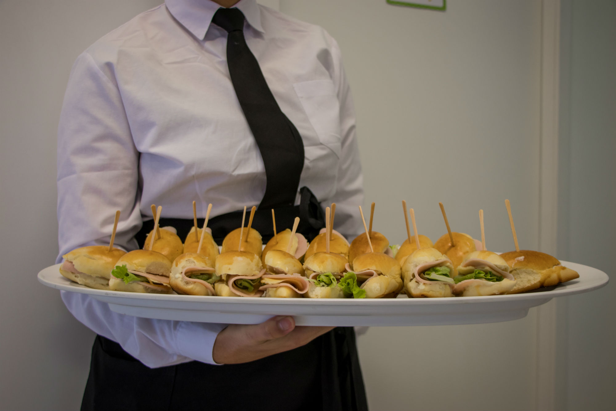 Buffet para eventos corporativos, buffet executivo, coquetel, equipe Anima Gourmet